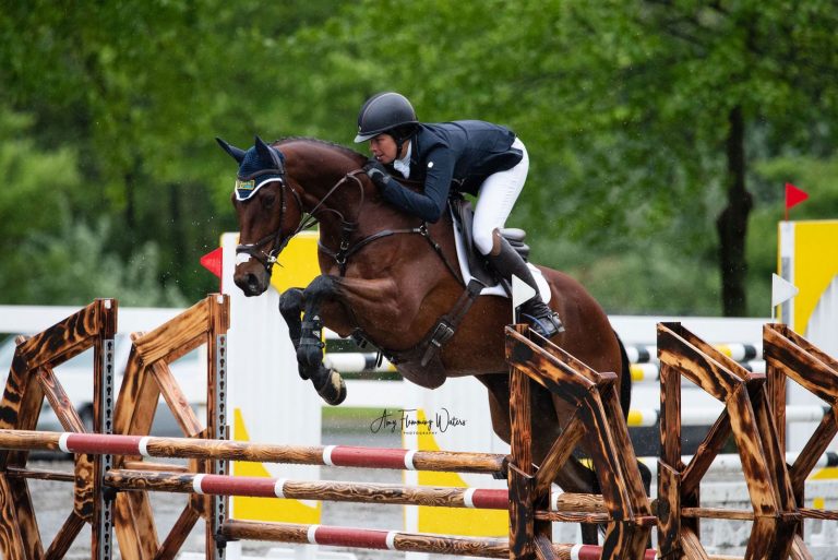 Meghan O’Donohue and Palm Crescent. Photo by Amy Flemming-Waters Photography. Meghan O’Donohue and Palm Crescent. Photo by Amy Flemming-Waters Photography.
