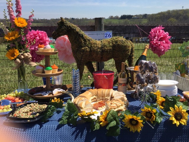 Festive tailgate picnic table, courtesy of Ladew Topiary Gardens Festive tailgate picnic table, courtesy of Ladew Topiary Gardens