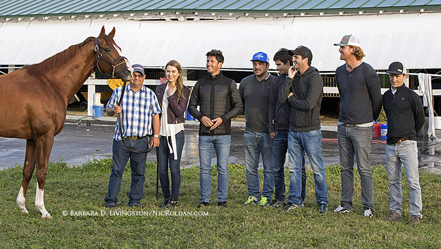 L-R California Chrome, Alan Sherman, Nikki Walker, Nic Roldan, Juan Pablo Quiroga, Luchino Ortiz de Urbina, Julian de Lusaretta, Kris Kampsen & Daren Tamplin L-R California Chrome, Alan Sherman, Nikki Walker, Nic Roldan, Juan Pablo Quiroga, Luchino Ortiz de Urbina, Julian de Lusaretta, Kris Kampsen & Daren Tamplin