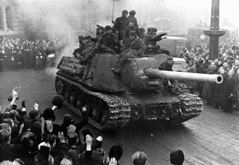 With the Red Army rolling into Eastern Europe, the Germans in Czechoslovakia charged with caring for the Lipizzaners were frantic to turn them over to U.S. forces, lest they be slaughtered or worked to death. With the Red Army rolling into Eastern Europe, the Germans in Czechoslovakia charged with caring for the Lipizzaners were frantic to turn them over to U.S. forces, lest they be slaughtered or worked to death.