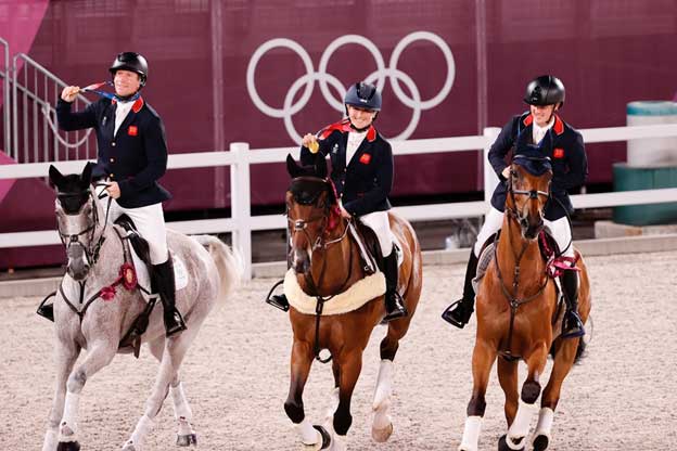 Great Britain Takes Gold (Credit: FEI/Kai Forsterling) Great Britain Takes Gold (Credit: FEI/Kai Forsterling)