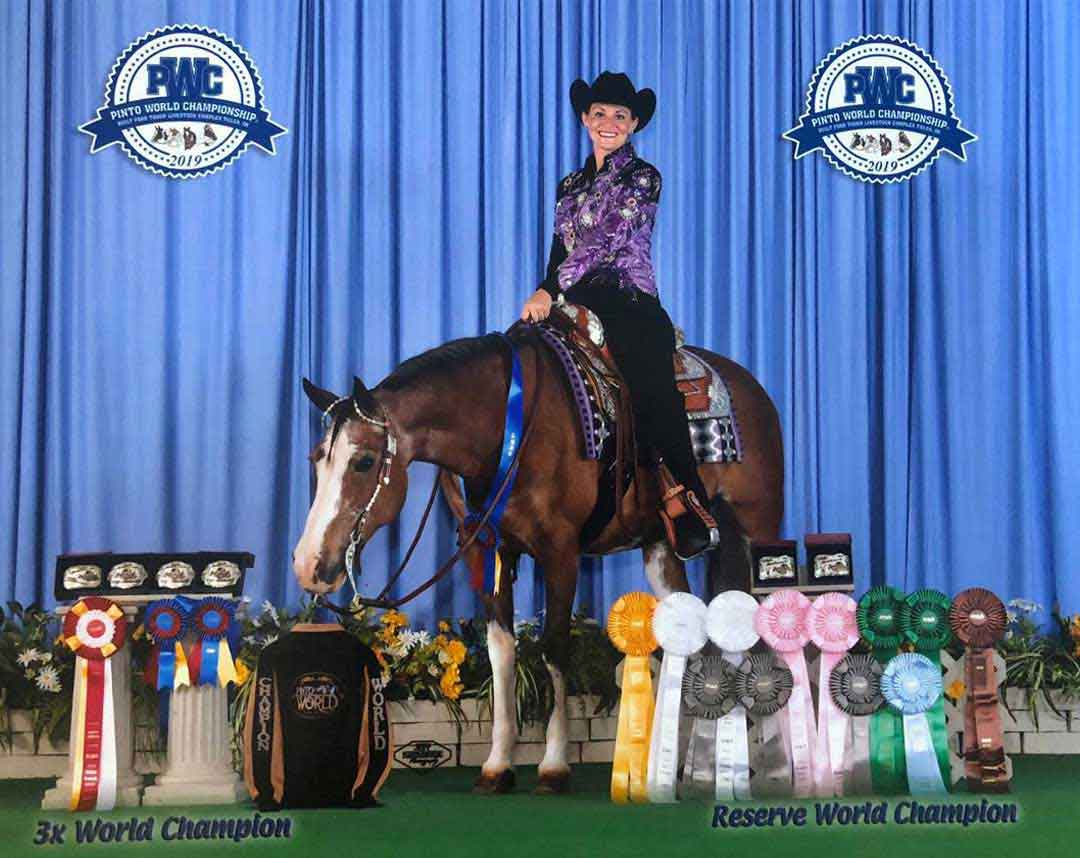 Photo of Dr. Kelly Mancinelli and Saddie Sue (courtesy of Valley Vet)